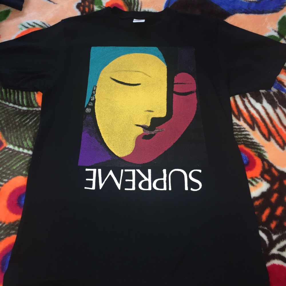 Supreme T-Shirt